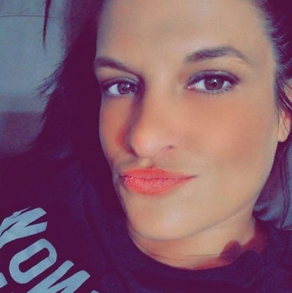 Meet your Posher, Dana - Picture 1 of 1